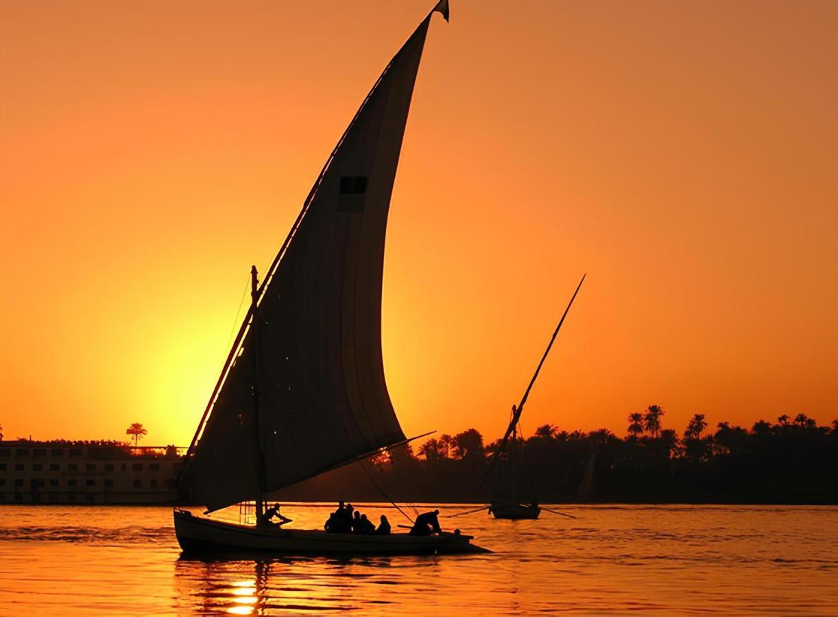 Royal Home Luxor Nile View Eksteriør bilde